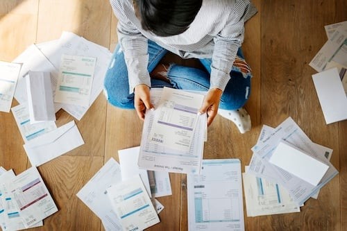 6 Signs Your Monthly Payments Are Becoming Difficult to Manage