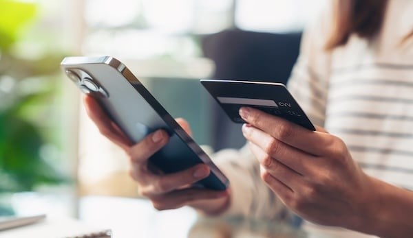 Can You Lower Monthly Debt Payments with a Personal Loan?