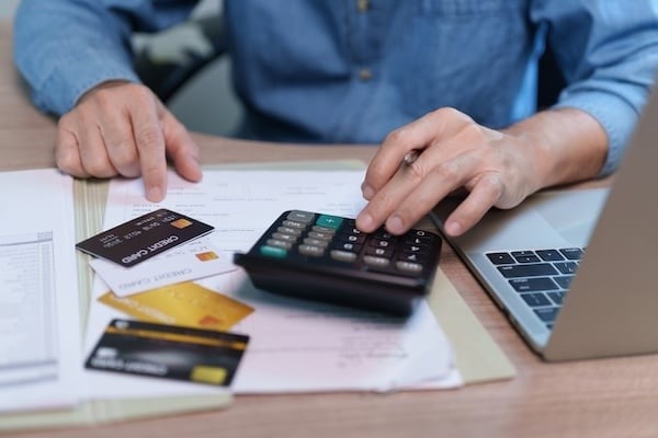 Debt Consolidation 101: How It Works and When It Simplifies Your Payments