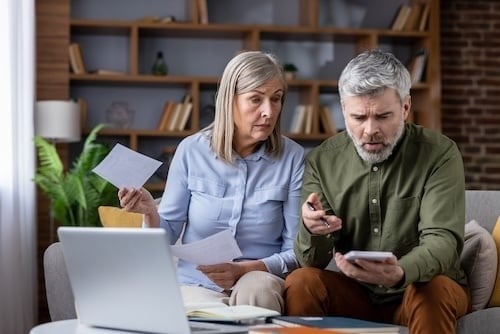 How a Consolidation Loan Works: Turn Multiple Payments Into One