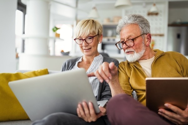 Setting Up a Simple “Household Money System” (Joint + Separate Accounts That Work)