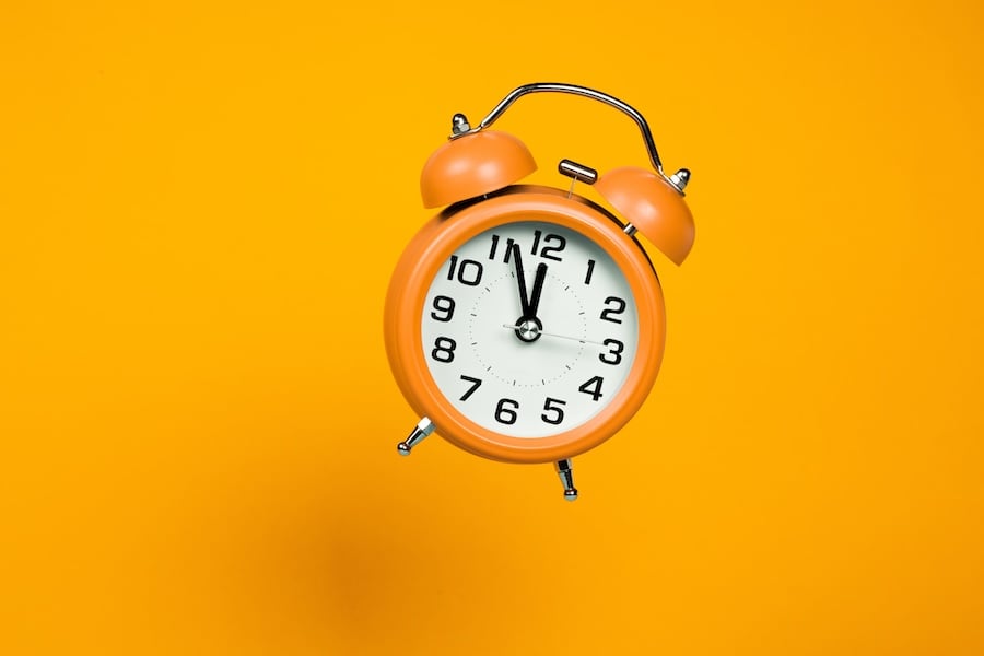 Track Spending in 10 Minutes a Week: A Lightweight System That Sticks